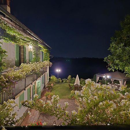 Casale Raffaello B&B Como Albese Con Cassano Exterior photo